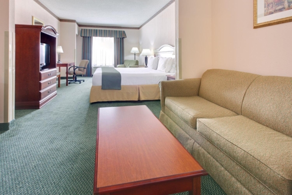 Holiday Inn Express & Suites CLEVELAND (Cleveland)